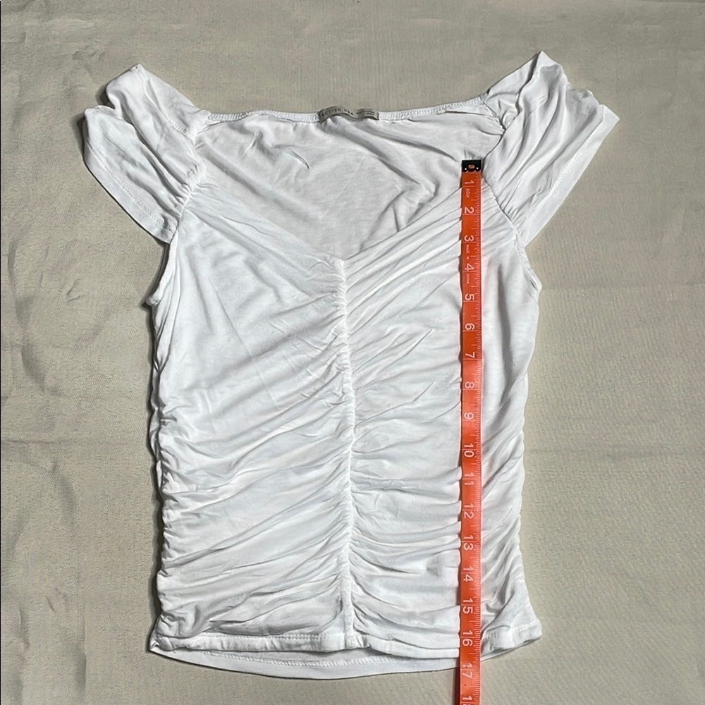 ACTIVE USA White Ruched Women's Top - Picture 4 of 8